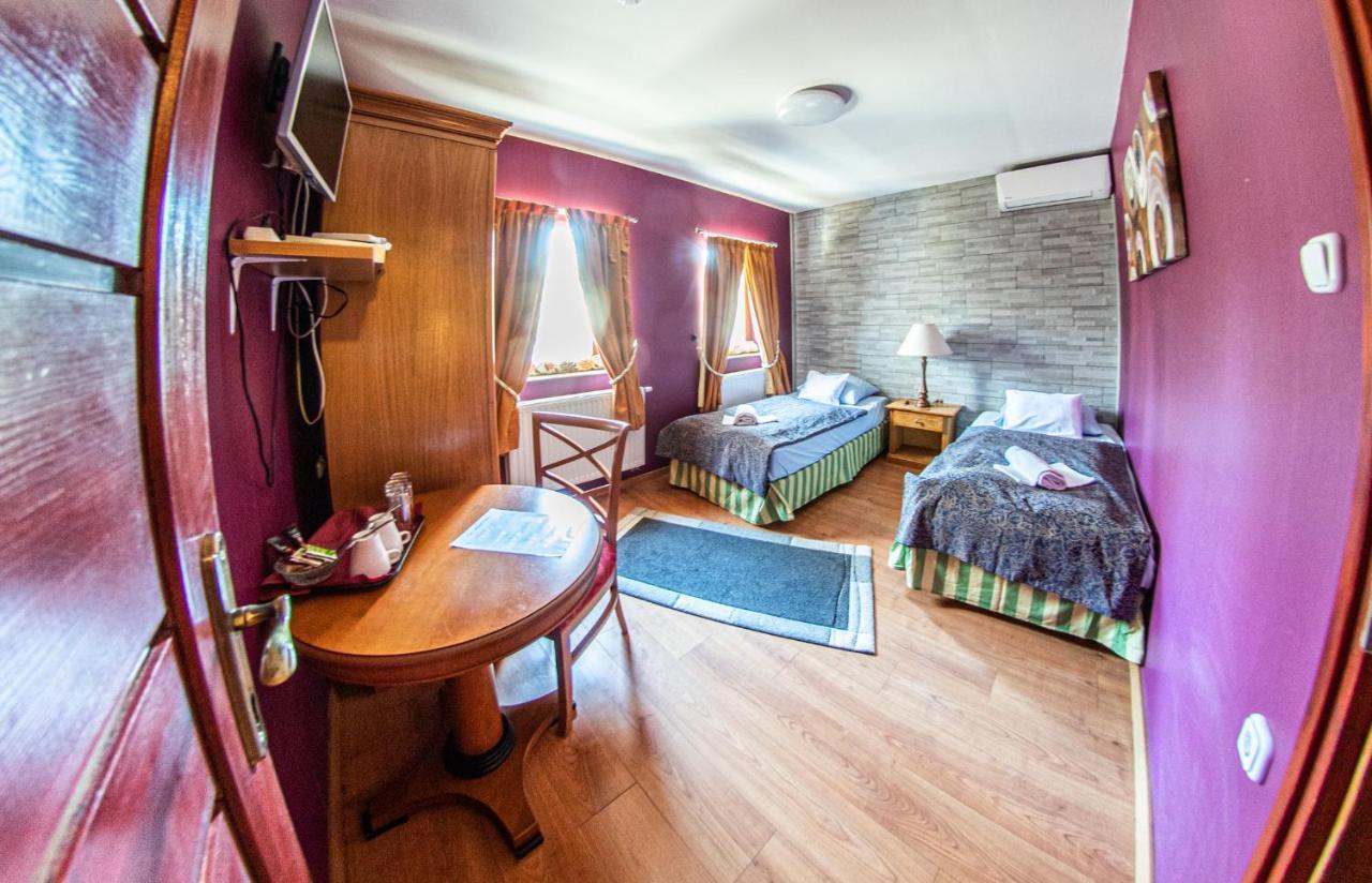 Borhotel Sziluett Farkasmaly Gyöngyös Exteriér fotografie