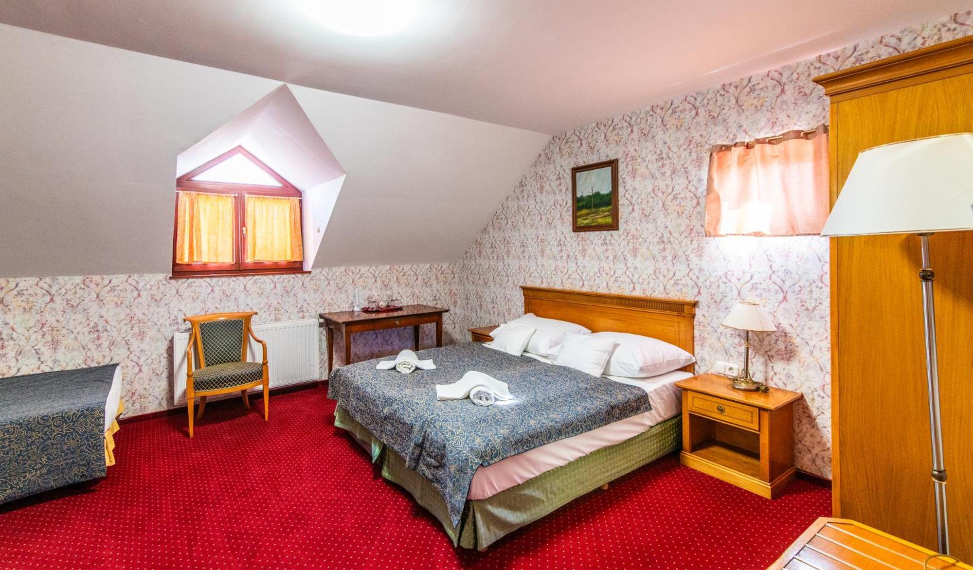 Borhotel Sziluett Farkasmaly Gyöngyös Exteriér fotografie